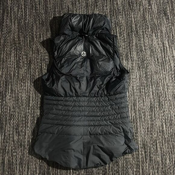 Lululemon Fluffin' Awesome Vest - Picture 2 of 7